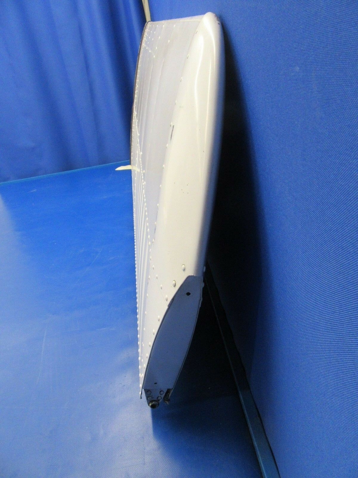 Beech Baron 95-B55 Horizontal Stabilizer RH P/N 95-620010-634 w/Trim (0118-188)