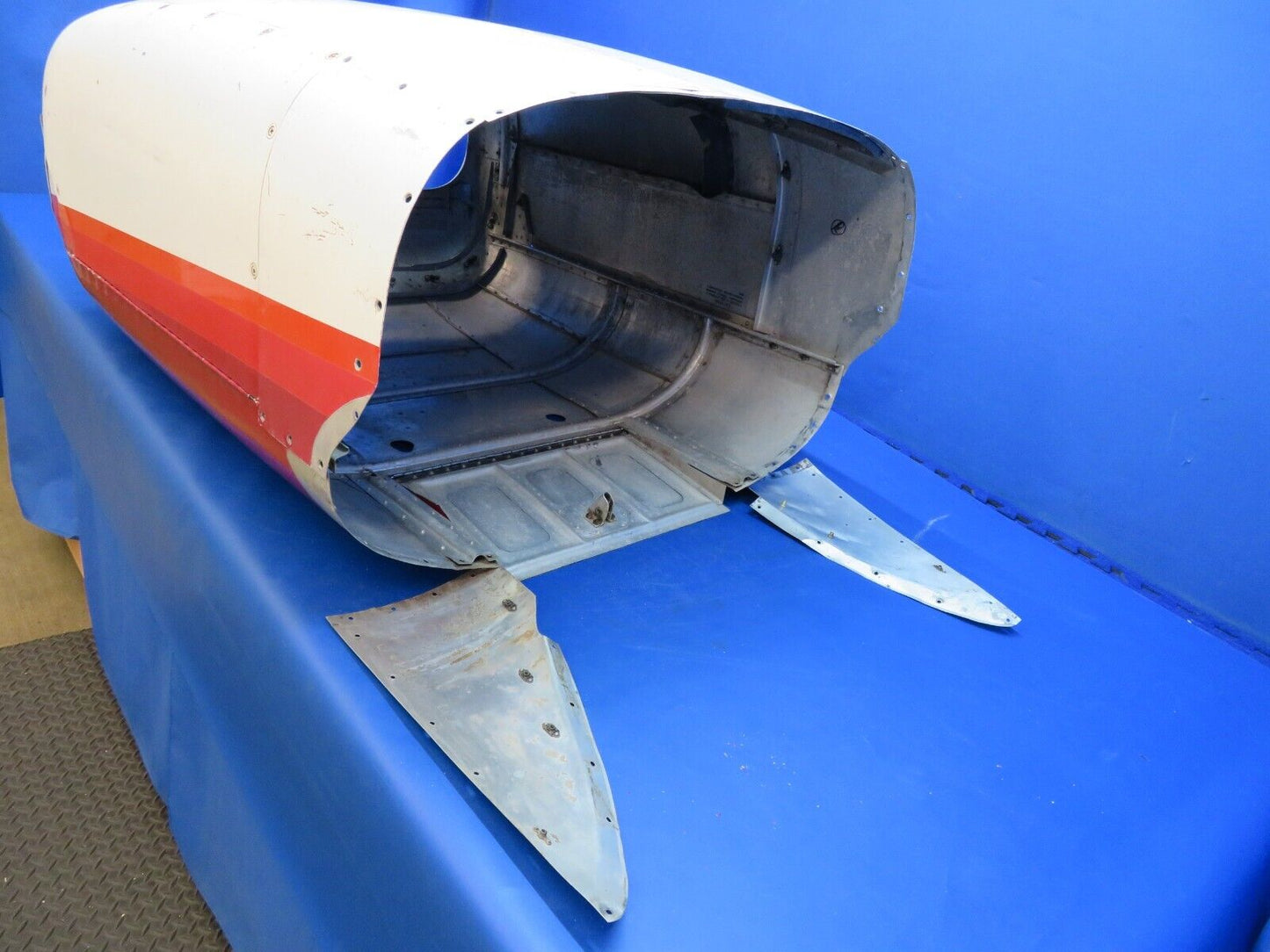 Beech 95-B55 Baron RH Engine Cowling Assy P/N 96-910011-615 (0123-01)