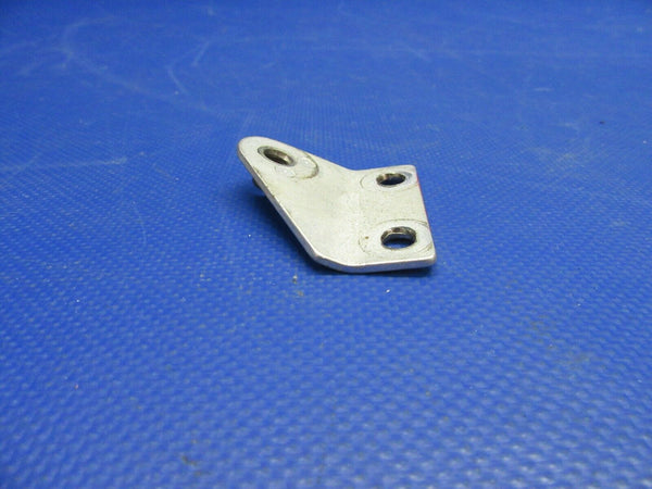 Cessna 210 / T210N Seat Belt Fitting Middle Row LH OTBD 2011028-7 (0921-653)