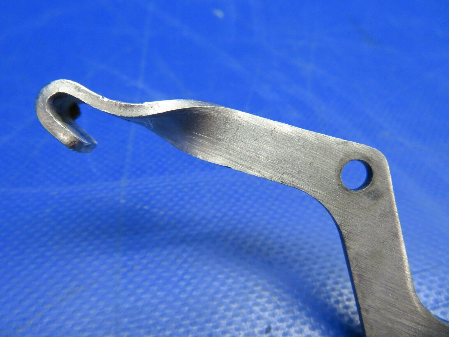 Piper PA-32RT-300 Lance II Handle Quick Drain P/N 38154-00, 38154-000 (0520-563)