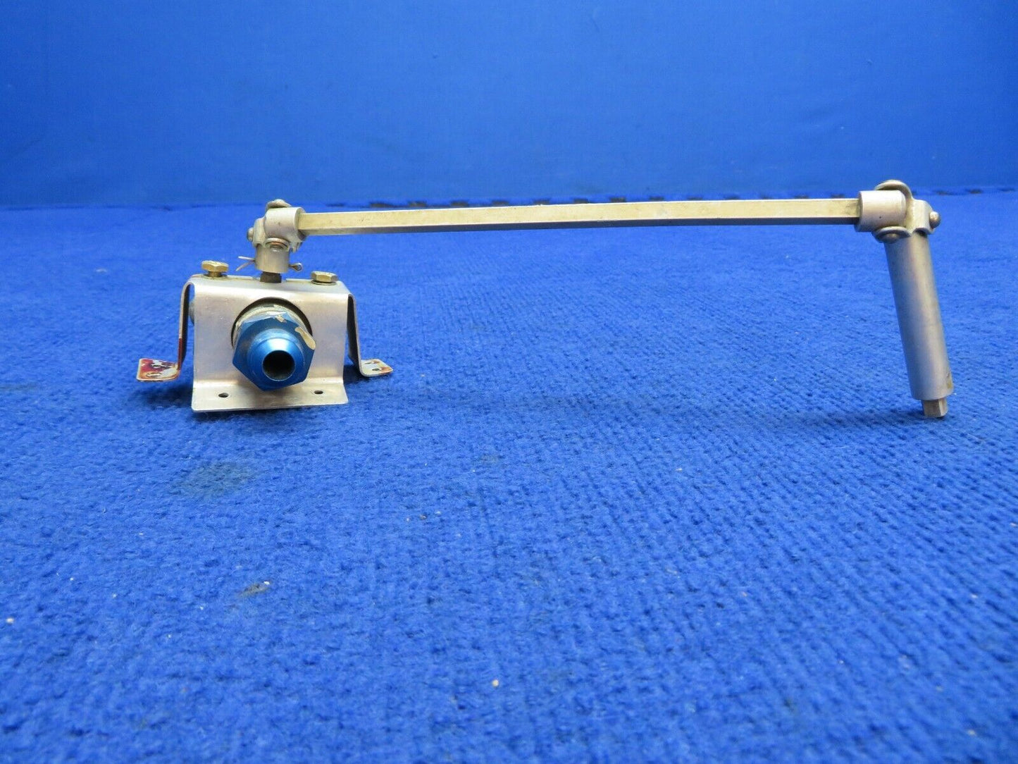 Cessna 172 Fuel Selector Valve P/N 9851067-4 CORE (0622-51)