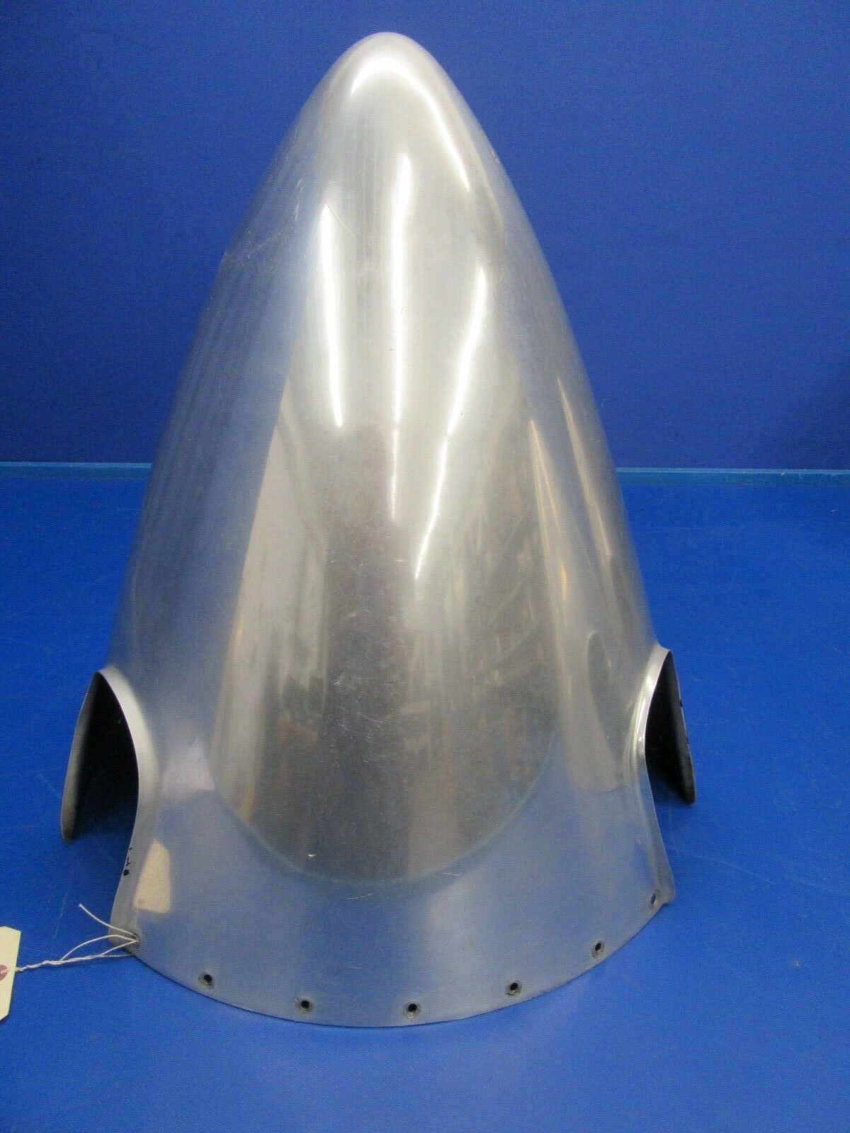 Embraer EMB-110 P2 Bandeirante Bandit Propeller Spinner (0918-267)