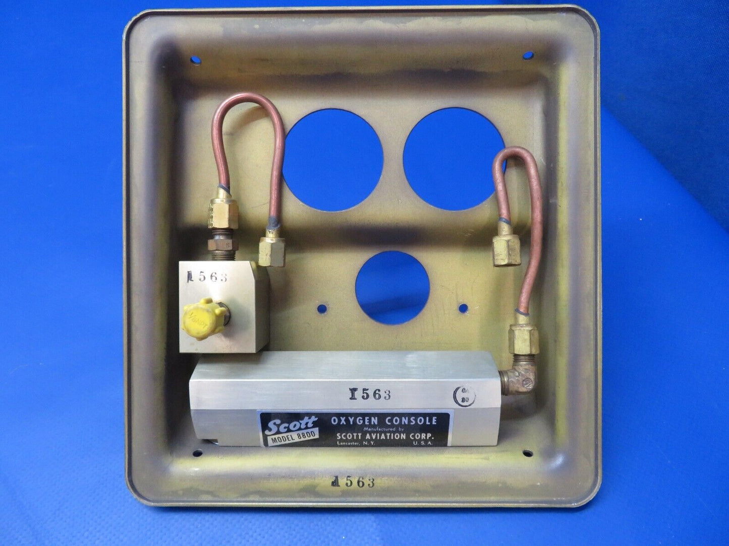 Cessna 310 Scott 8800 Oxygen Console Incomplete (1122-415)