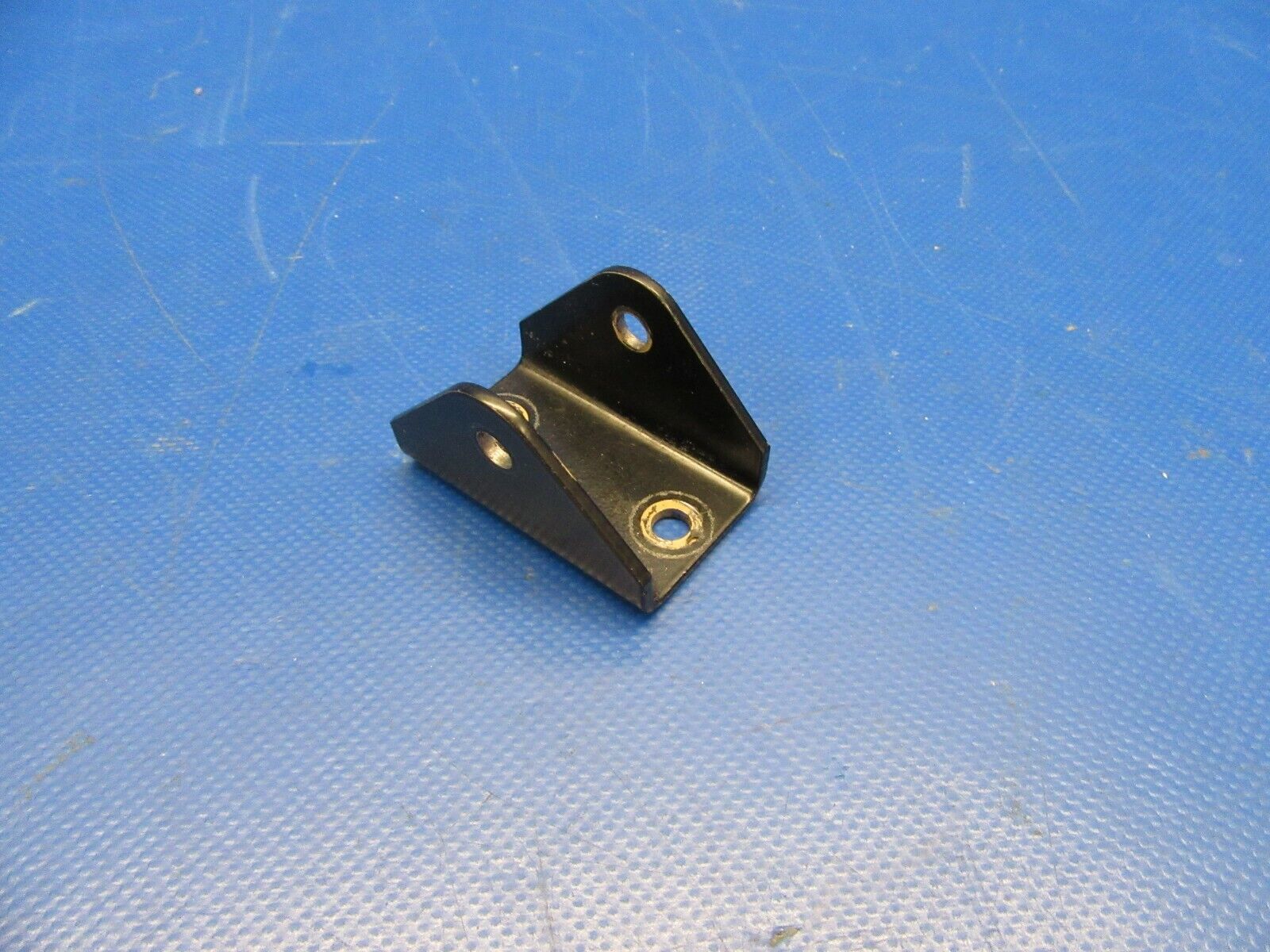 Diamond DA40-180 Flap Motor Attach Bracket P/N DV2-2750-00-02 (0319-191)