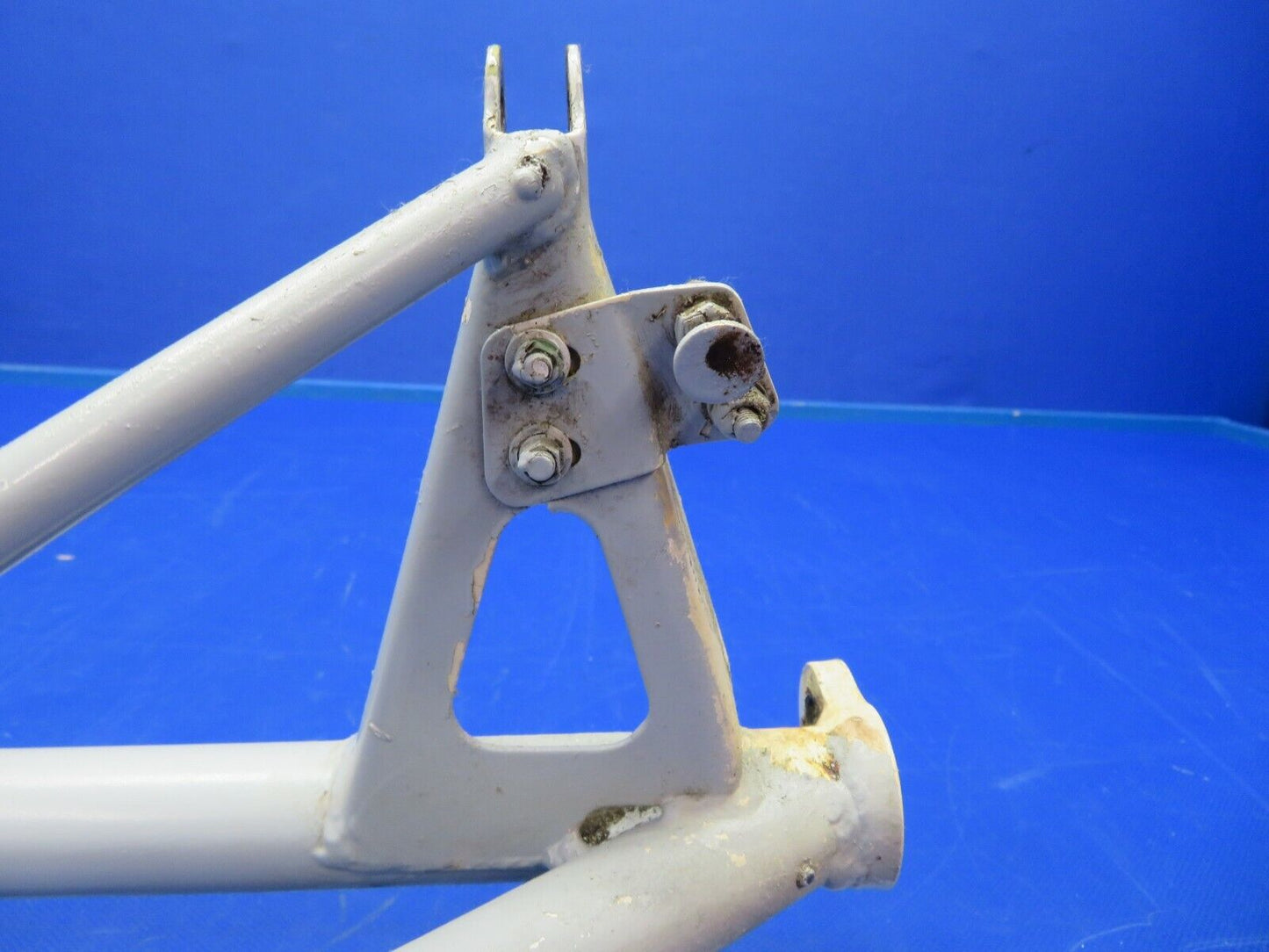 Beech B58P Brace Assy Main Gear Retract RH P/N 60-810026-4 (0620-450)