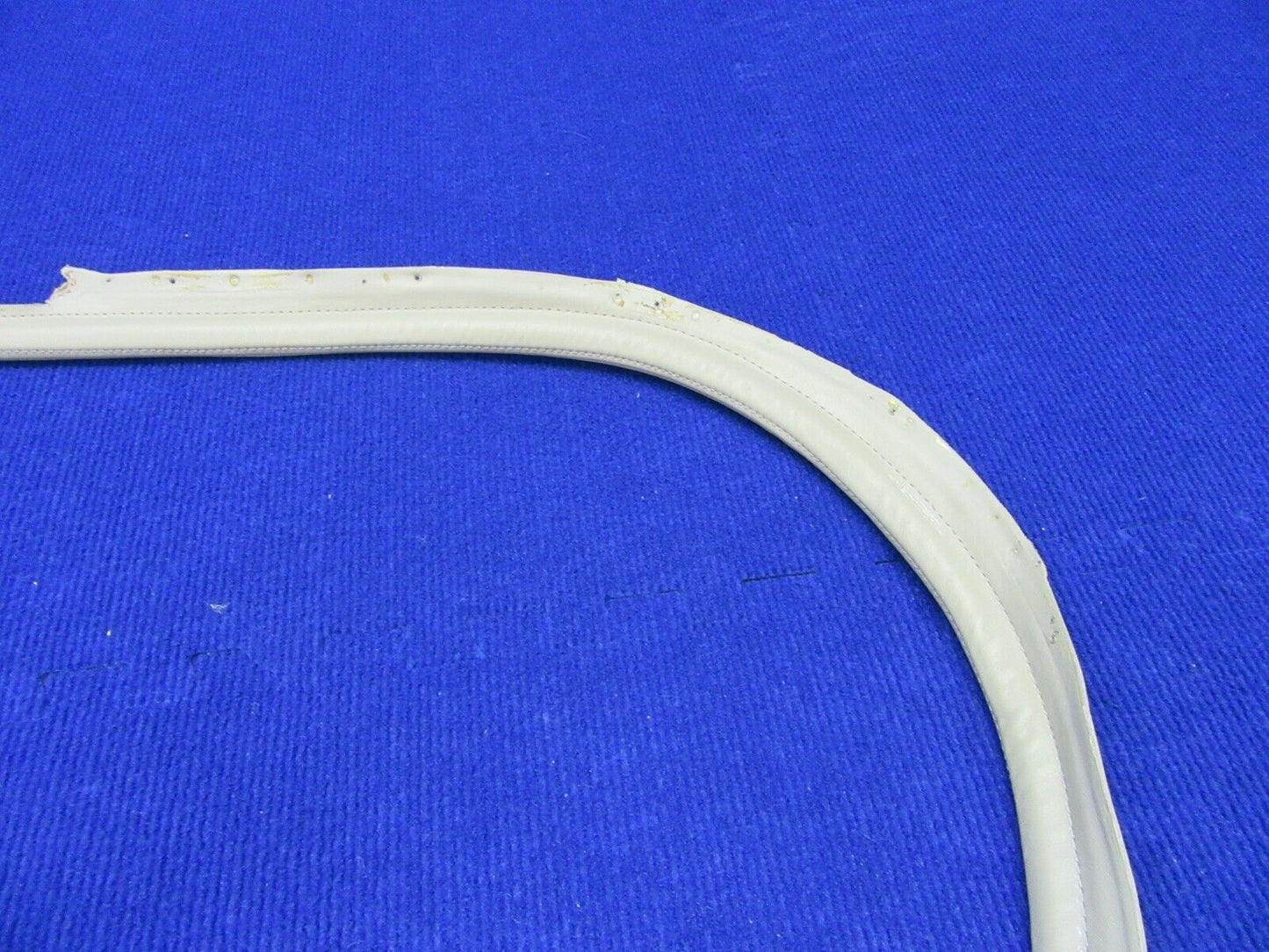 Piper PA-32-300 Pilot Door Seal / Trim (1121-483)
