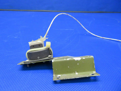 Bendix Barometric Switch w / Bracket GB300NA145 (0221-50)