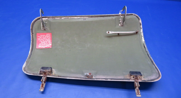 Cessna 401 RH Nose Baggage Door Assy P/N 5013107-60 (0523-862)