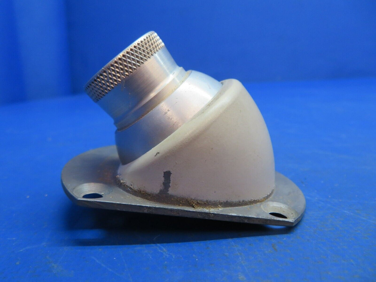 Beech 95-B55 Baron Valve Assy Air Outlet P/N B2155-501 (0123-592)