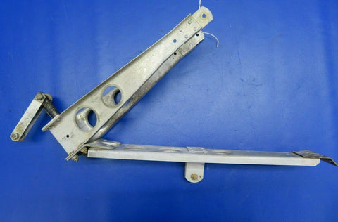 Piper PA-28-140 Stabilator Trim Bracket w/ Barrel 65244-000 (1220-393)