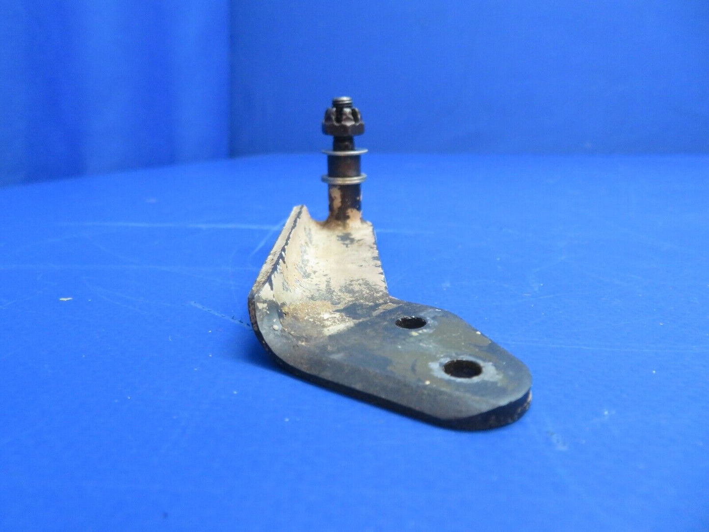Piper PA-28R-200 Arrow Bracket Shimmy Dampener P/N 67114-00 (1122-822)