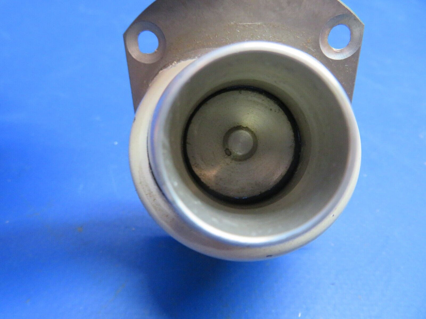 Beech 95-B55 Baron Valve Assy Air Outlet P/N B2155-501 (0123-592)