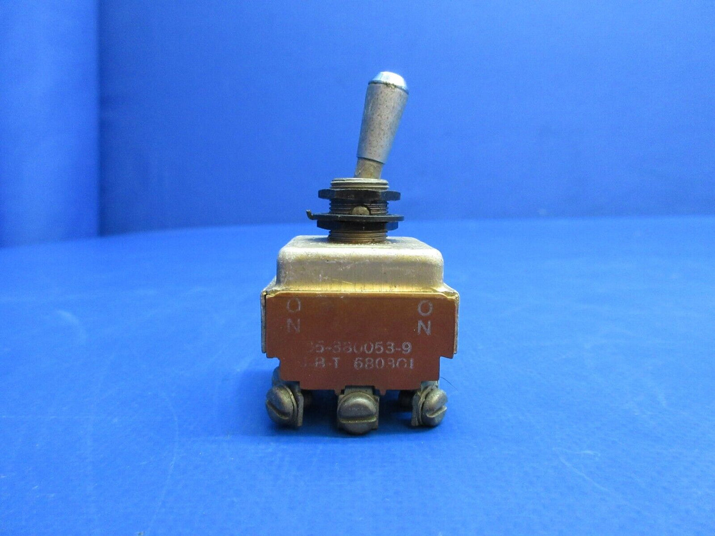 Beech 95-B55 Baron J-B-T Toggle Switch P/N 35-380053-9 (0523-1175)