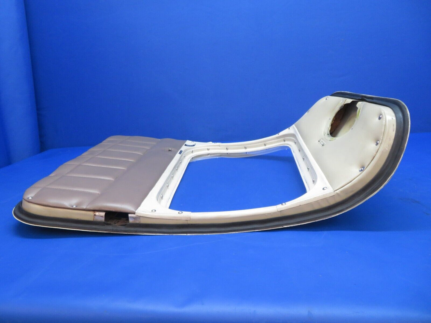 Piper PA-28-180 Cabin Door Assy w/ Key Clear Tint P/N 67306-00 (0323-32)