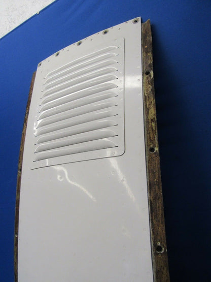 Piper Seneca II Top Center Cowl P/N 37207-101, 67995-002 (0818-256)
