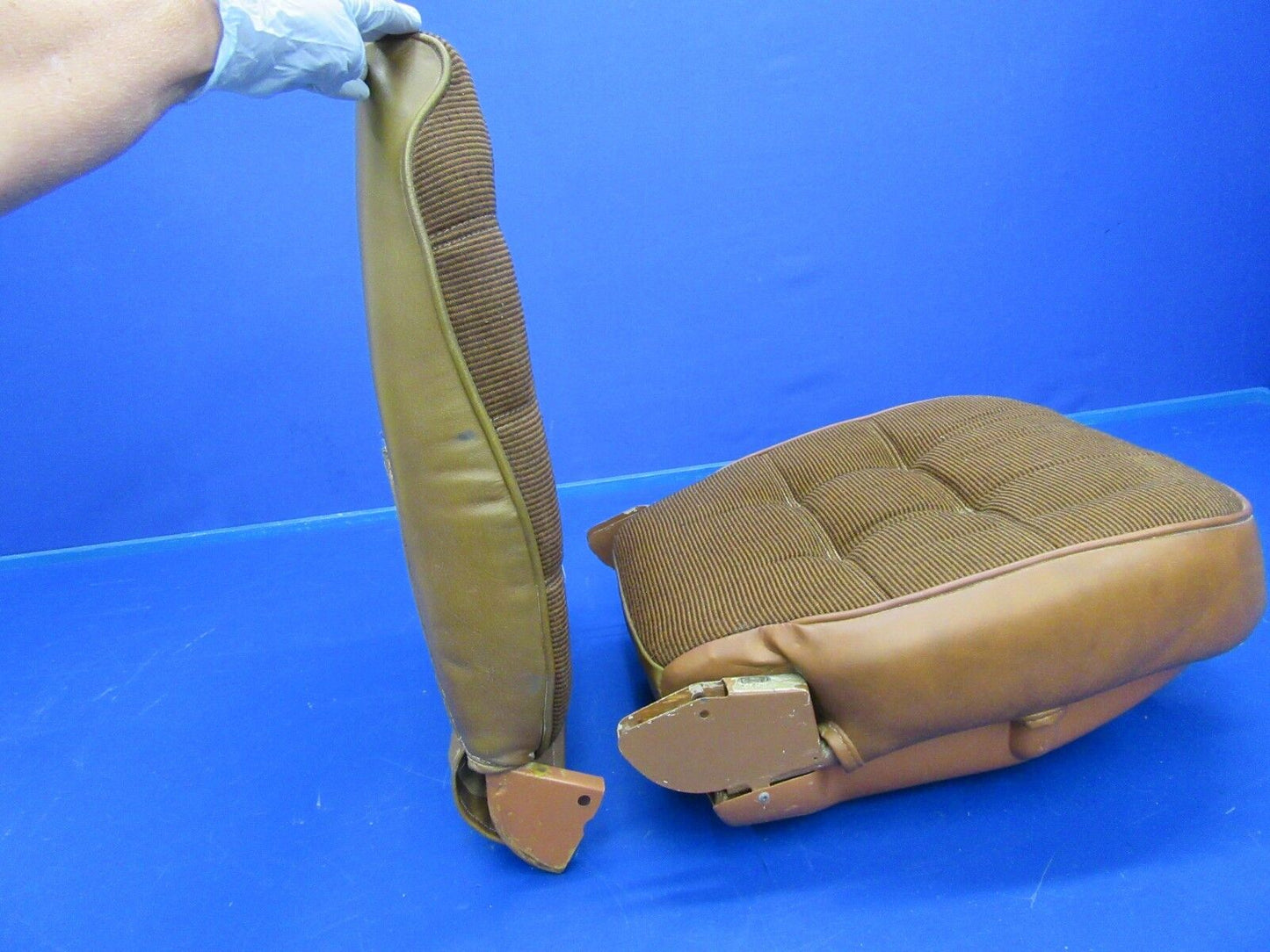 Cessna Cabin Seat Early Model Brown Leather & Cloth (0918-83)