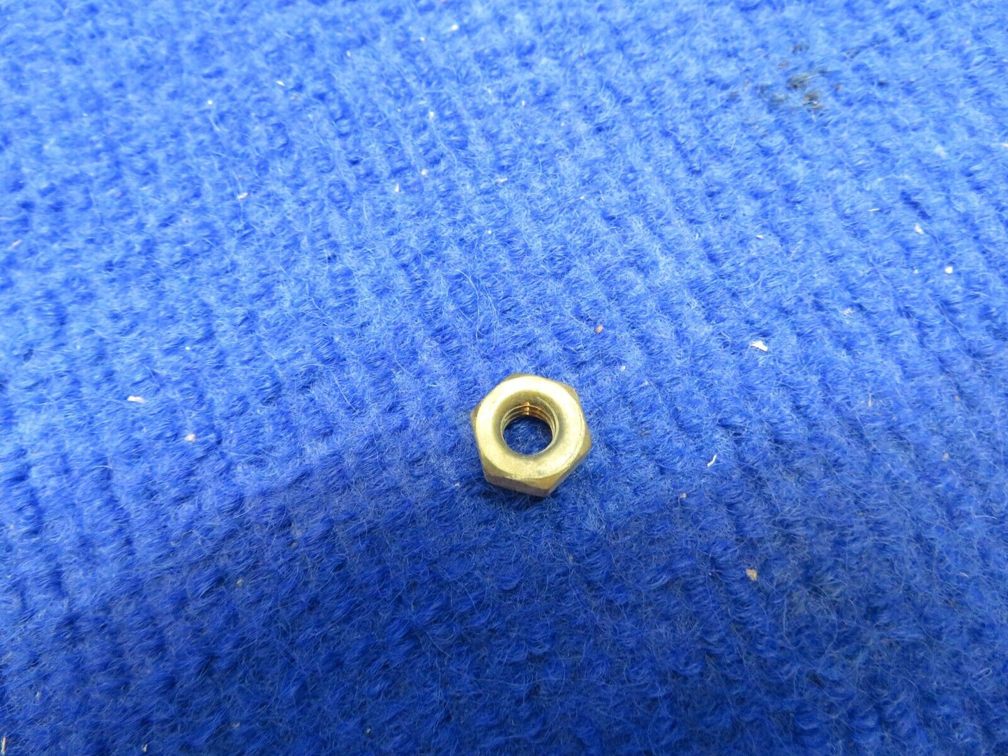 Brass Hex Nuts 1/4-20 LOT OF 1,300 NOS (0922-309)