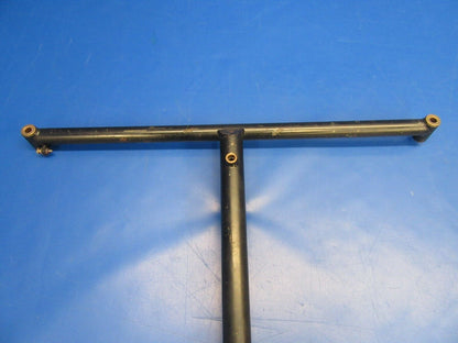 Piper PA-34-200T Seneca II Tee Bar Assy / Control Column P/N 62703-34 (1119-126)