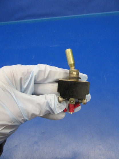 Beech Baron Toggle Switch P/N 35-380053-3 (1217-138)