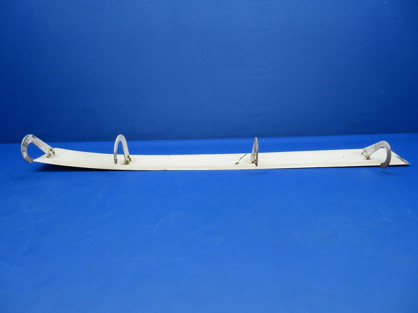 Cessna 401 LH Nose Gear Door Assy w/ Hinges P/N 5013076-1 (0523-638)