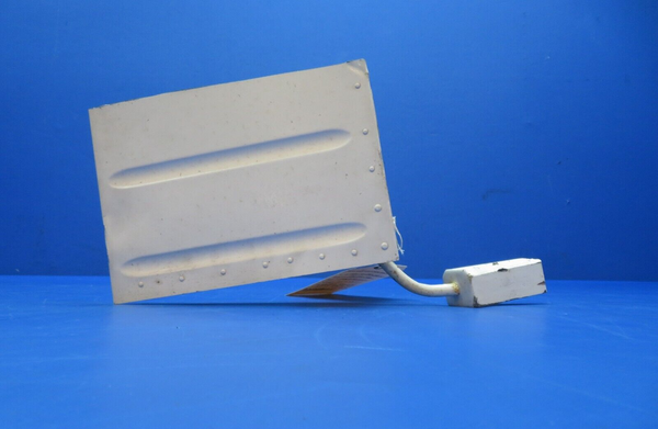 Piper PA-28-140 Aileron LH Balance Weight Doubler, Angle P/N 66766-00 (0723-347)