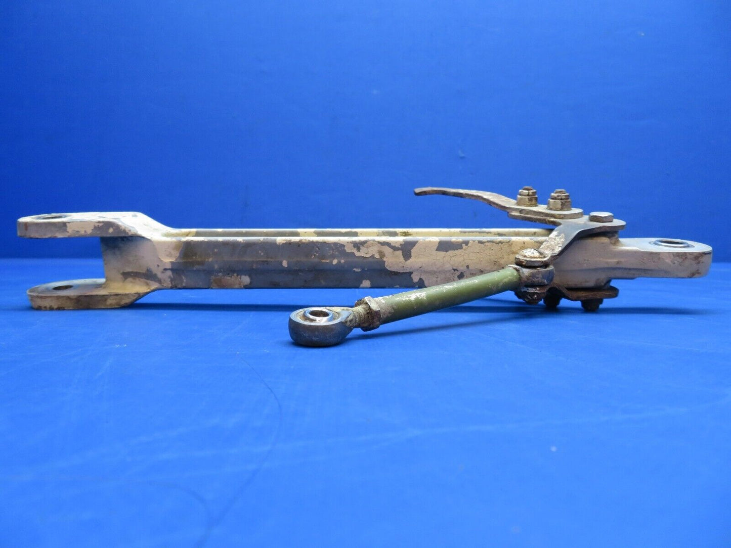 Early Cessna 310 LH MG Side Link Assy Upper & LWR P/N 0841102-4 (1223-1032)