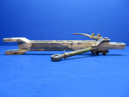 Early Cessna 310 LH MG Side Link Assy Upper & LWR P/N 0841102-4 (1223-1032)