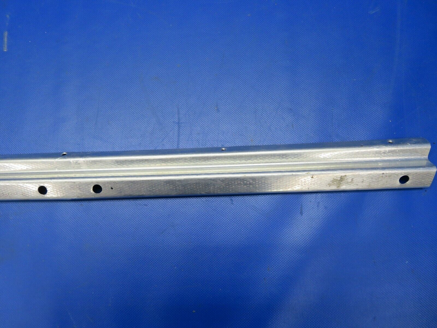 Piper PA-32RT-300 Lance Cabin Door Sill AFT P/N 69188-03, 69188-003 (0621-706)