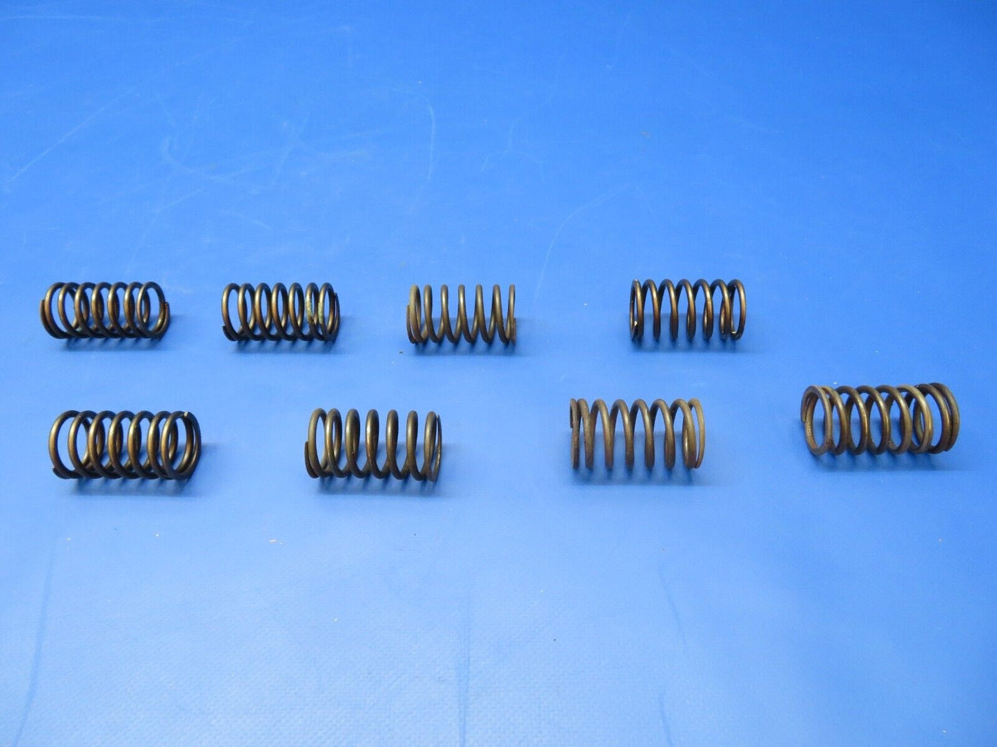 Lycoming Inner Valve Spring P/N LW-11795 LOT OF 8 (1022-321)