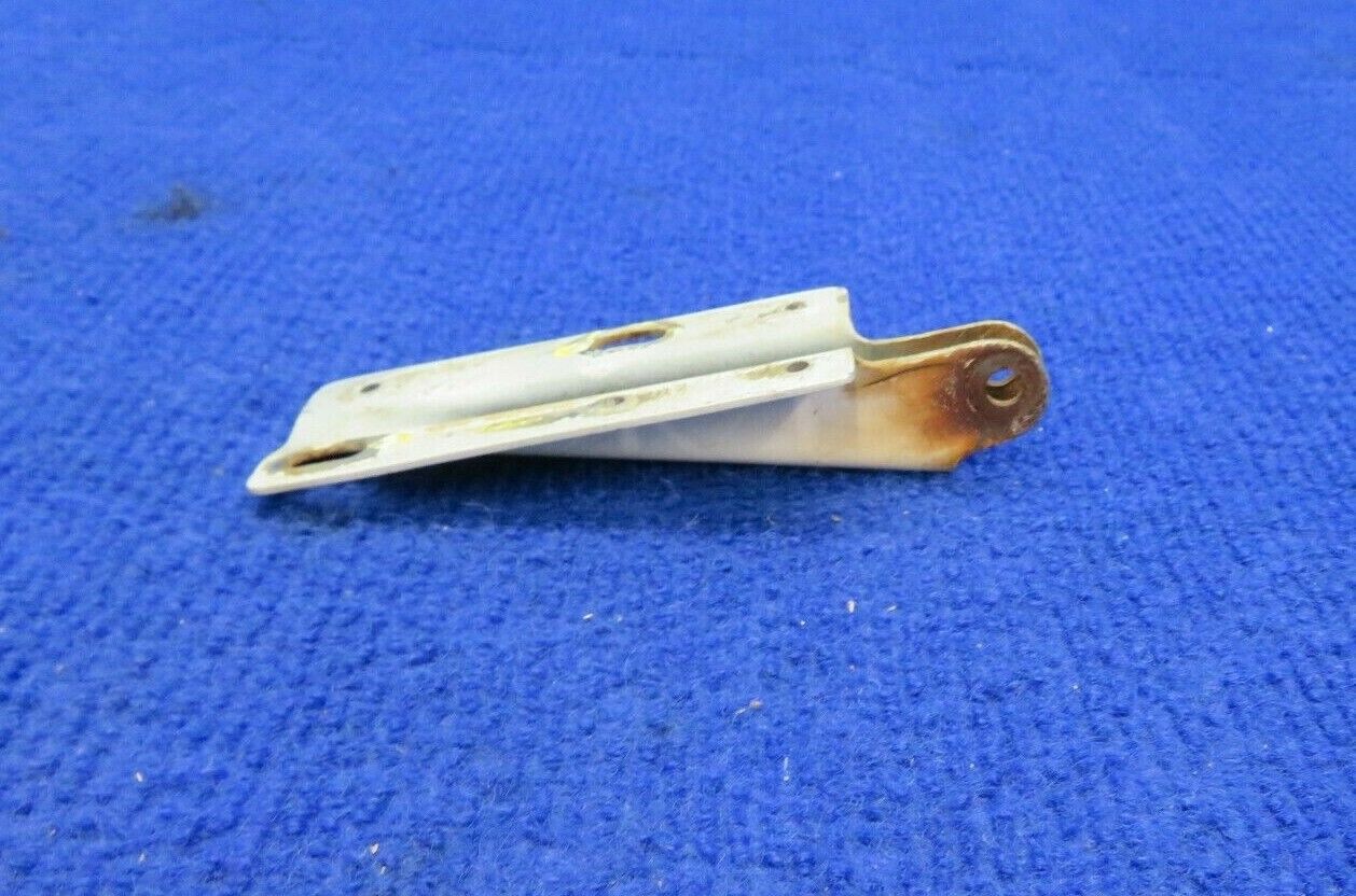 Piper Tomahawk PA-38-112 Door Hinge P/N 77510-02 (0322-785)