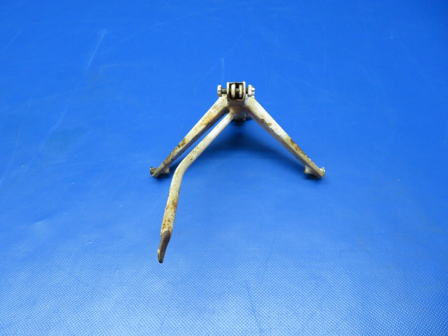 Piper PA-24-180 Stabilator Tab Control Bellcrank P/N 20836-00 (1223-267)