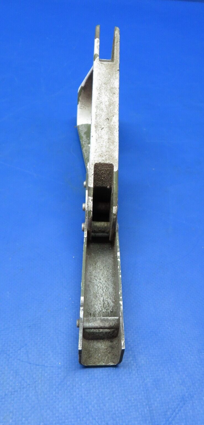 Cessna 401 Nose Gear Retract Link P/N 0842140-2 (0523-215)