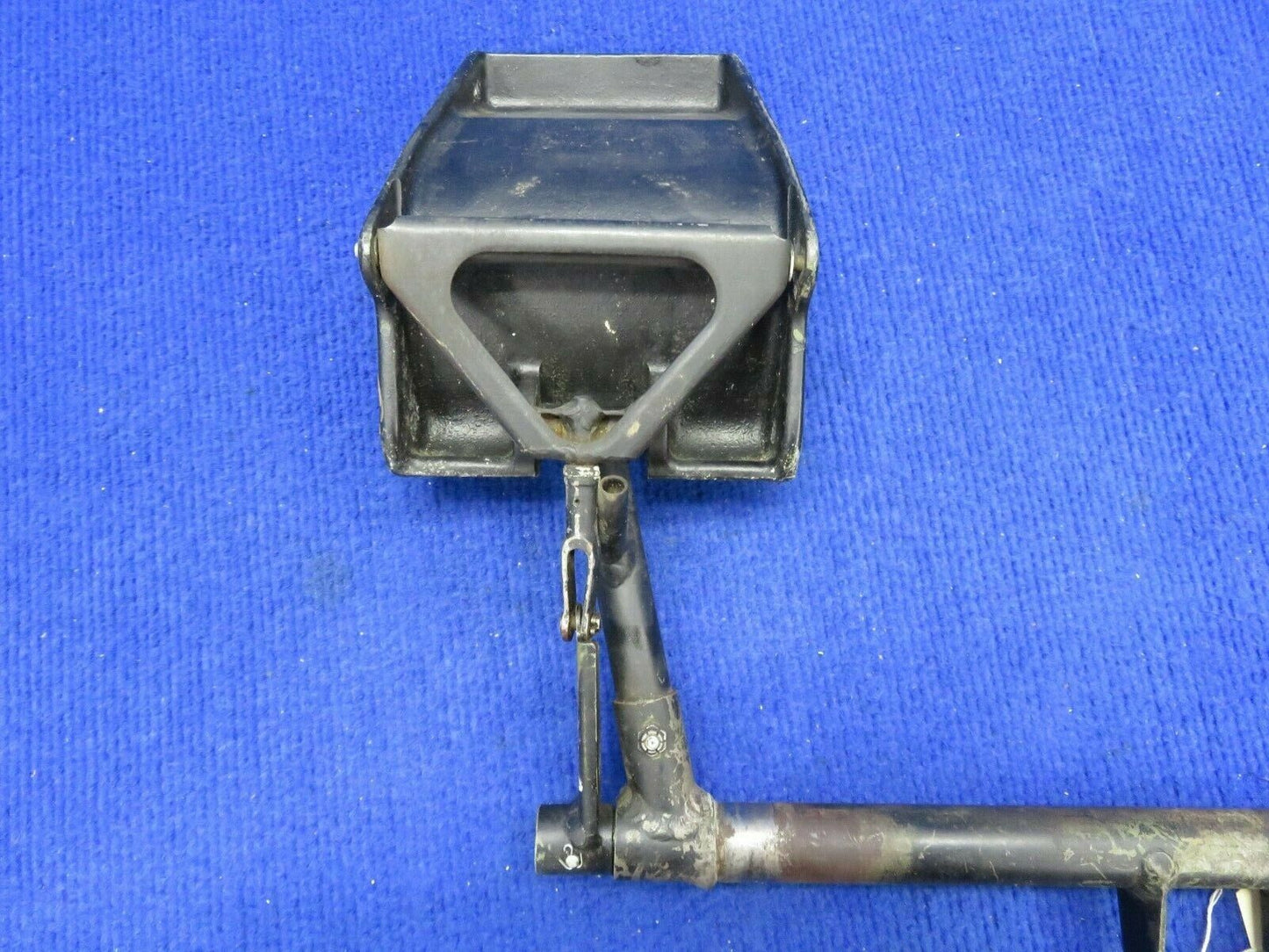 1956 Cessna 310 Rudder Pedal Assy RH w/ Torque Tube P/N 0861700-2 (0422-92)