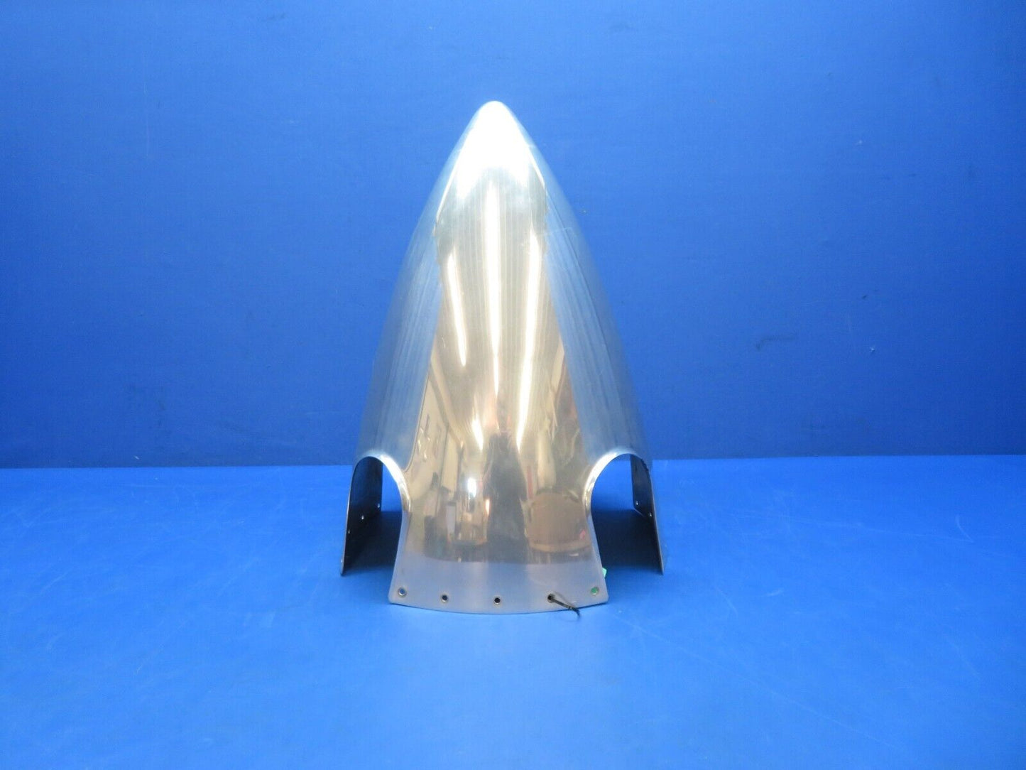 Beechcraft Hartzell 4 - Blade Propeller Spinner Dome P/N D-5210-1P (0823-412)