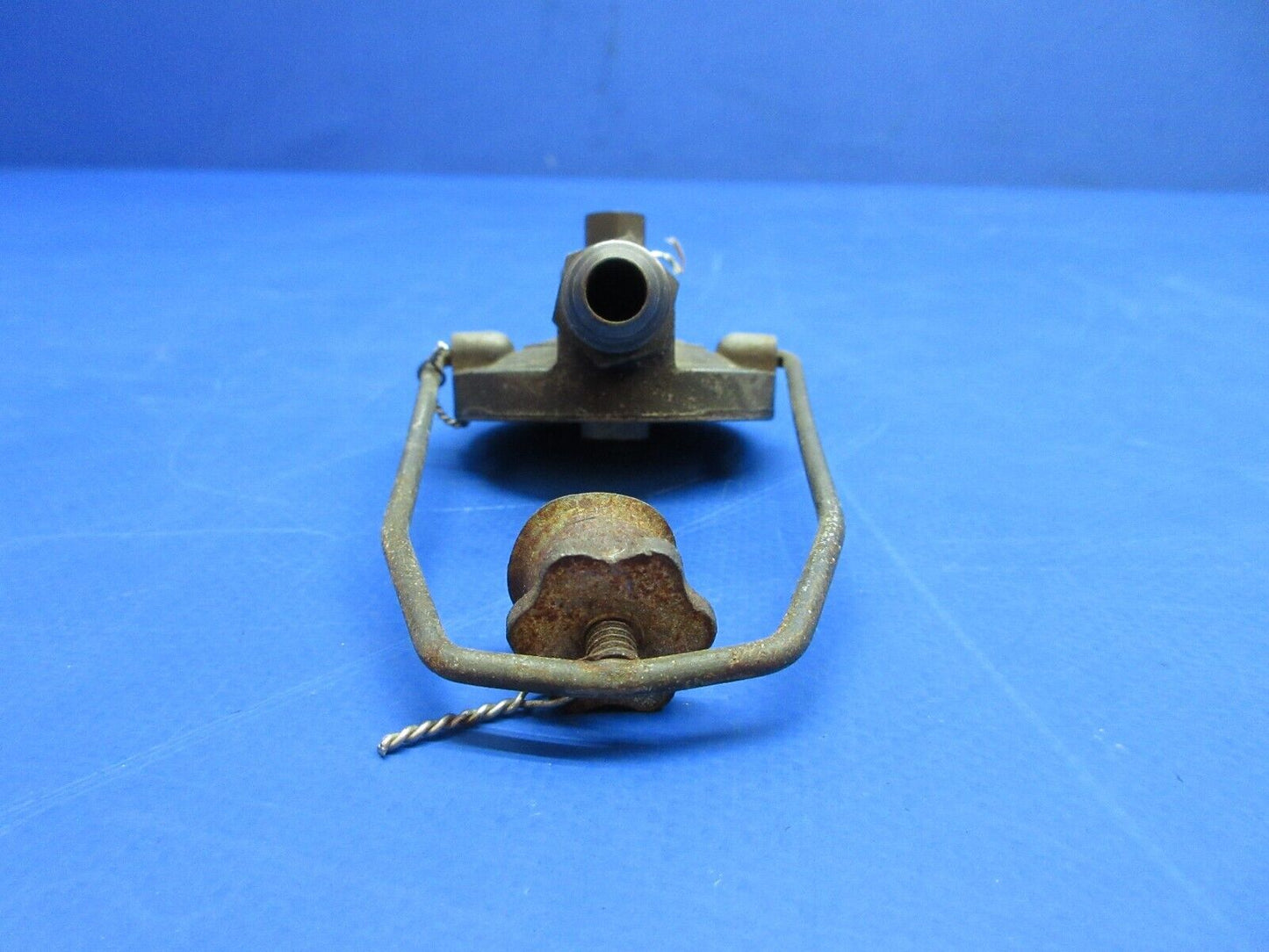 Piper PA-28-236 Dakota Fuel Gascolator Assy P/N 35715-03 (0623-242)