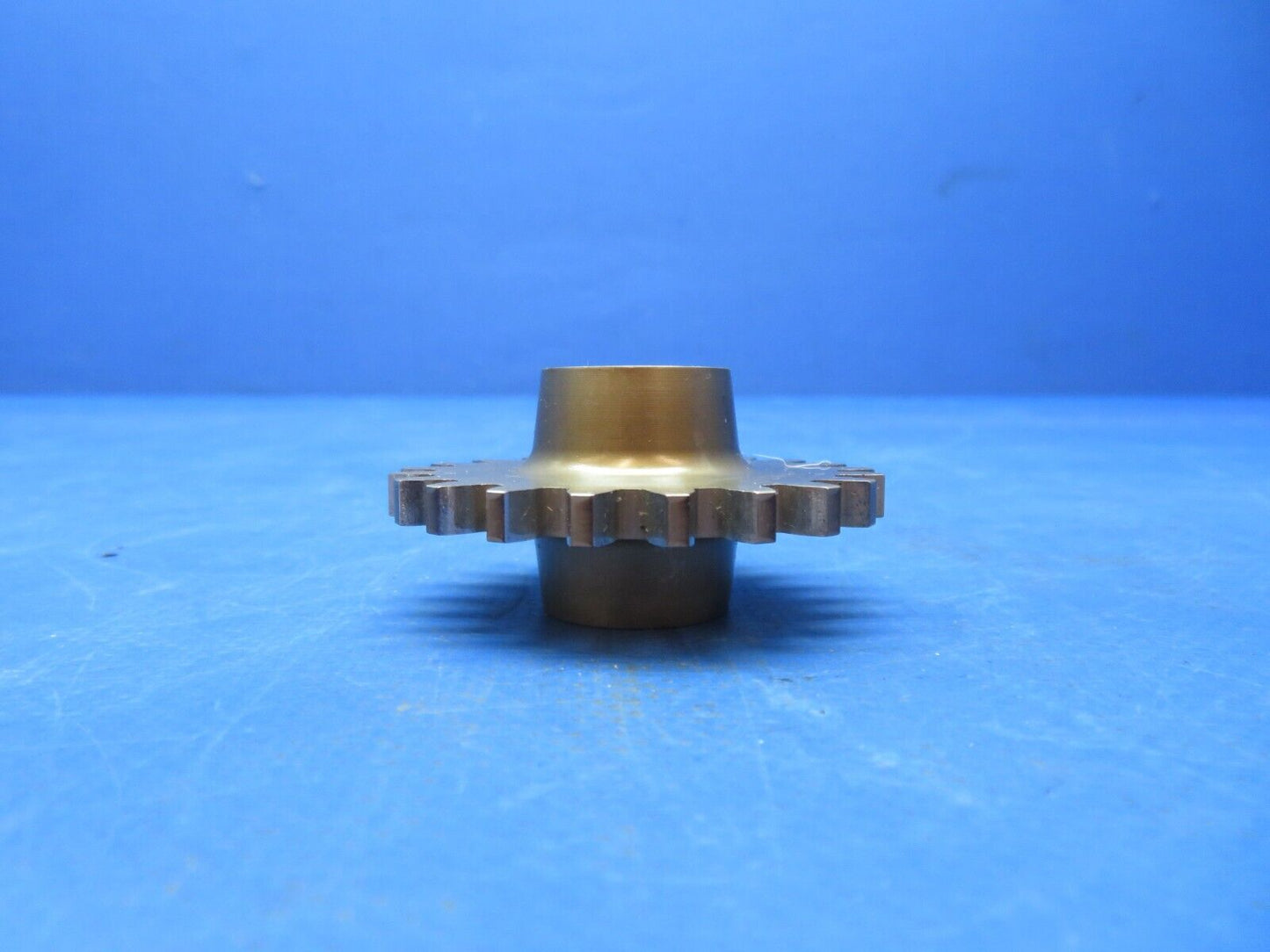 Lycoming TIO-540-U2A Fuel Pump Idler Gear P/N 71664 (0723-463)