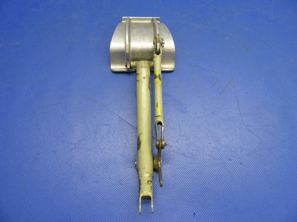 Mooney M20G Rudder Pedal Pilot / RH P/N 720016-002 (0921-316)