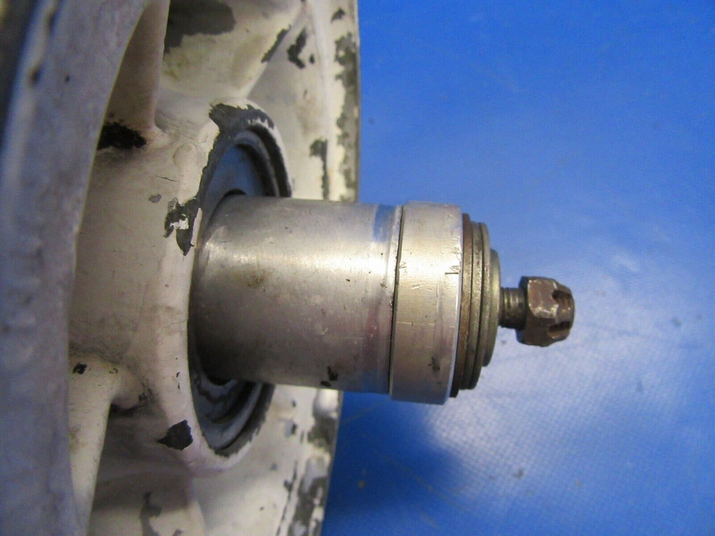 Cessna 182 Goodyear 5.00 X 5 Nose Wheel, Axle & Axle Spacer 9520653 (0719-280)