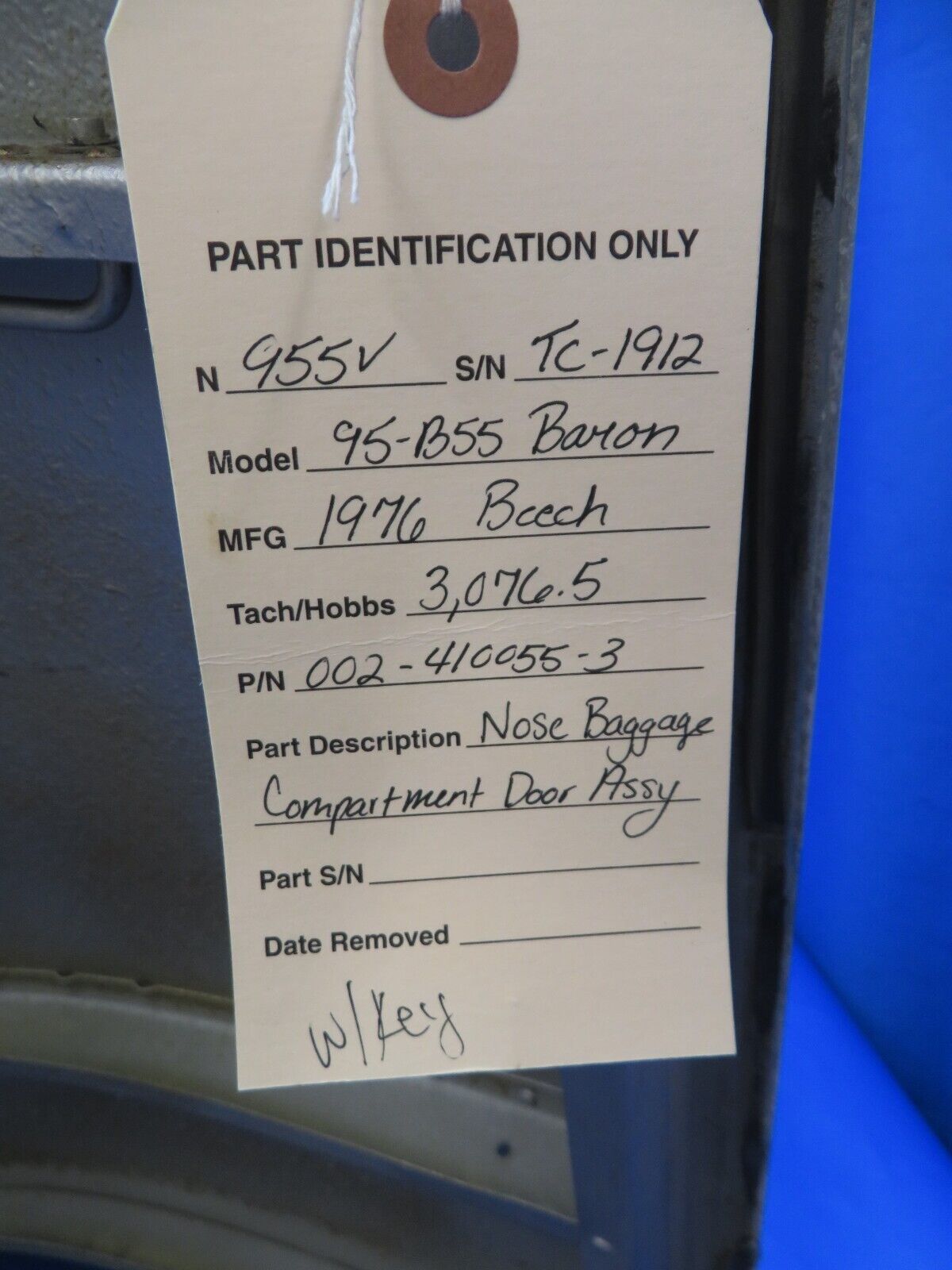 Beech 95-B55 Nose Baggage Compartment Door w/ Key  P/N 002-410055-3 (0523-1022)