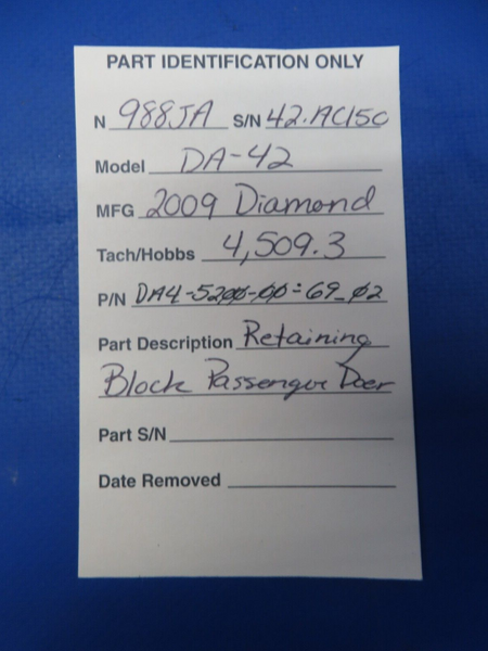 Diamond DA-42 Retaining Block Passenger Door P/N DA4-5200-00-69_02 (0623-558)