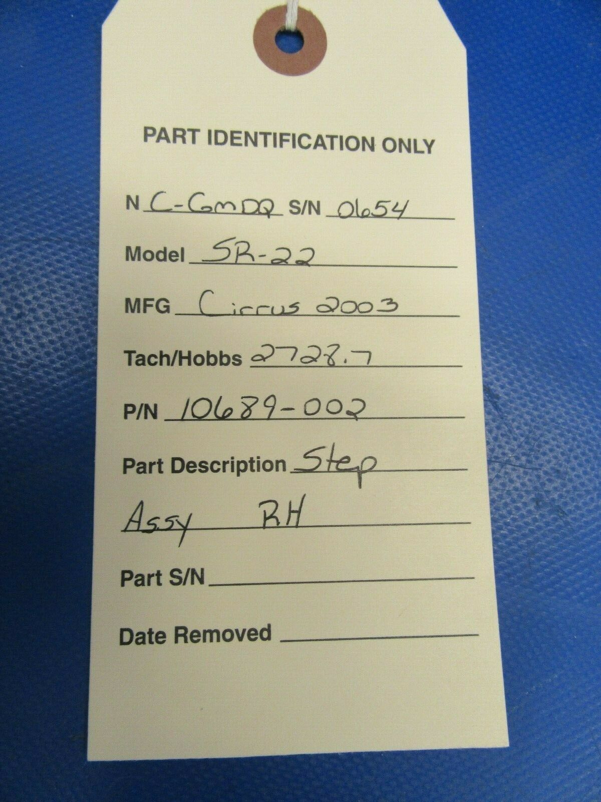 Cirrus SR22 RH Boarding Assist Step P/N 10689-002 (1019-384)