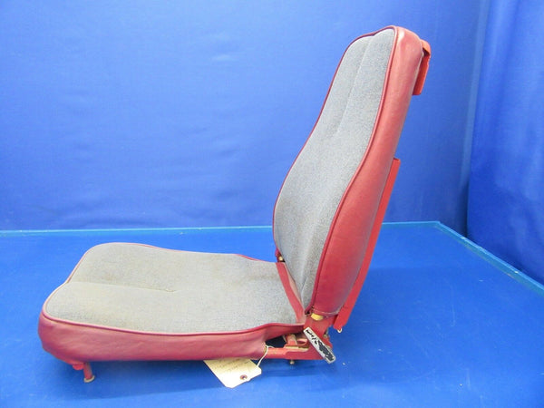 Piper PA-32 Cherokee Six Center Seat Red Leather / Gray Upholstery (0418-197)