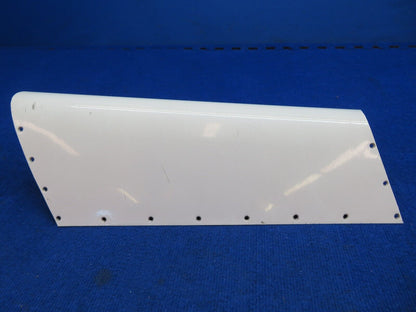 Piper PA-31 Navajo RH Wing Leading Edge Access Panel P/N 40626-01 (0722-364)