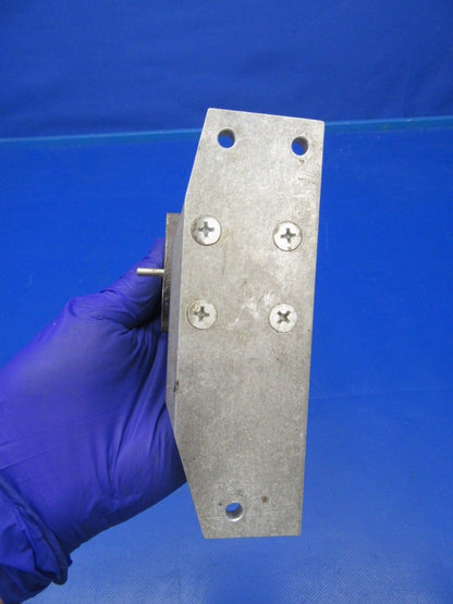 Cessna Fuel Valve P/N 9910242-6 (0418-32)