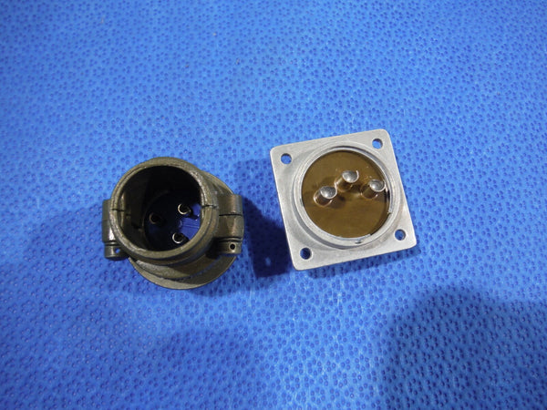 Amphenol MISC Electrical Connectors  LOT OF 7   (815-50)