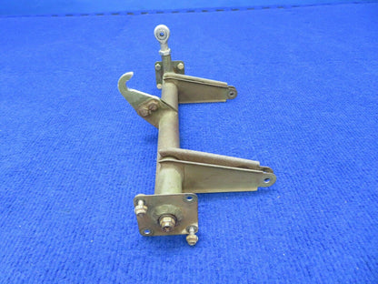 1956 Cessna 310 Torque Tube Assembly Nose Gear Uplock P/N 0813300-90 (0422-508)