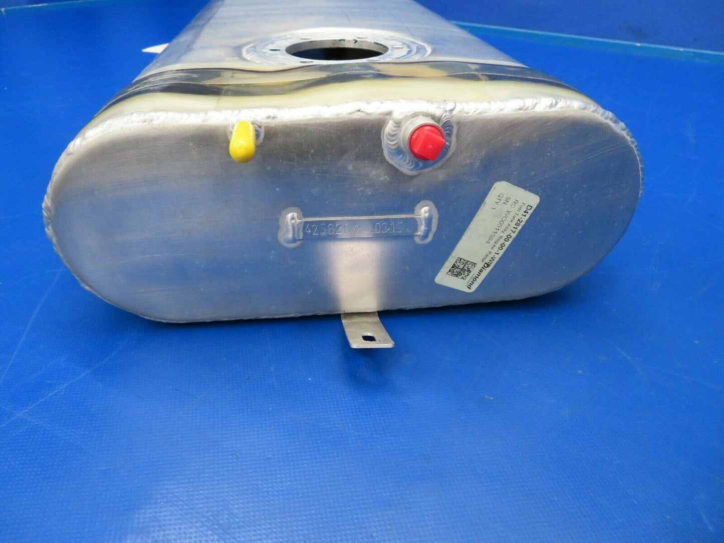 Diamond DA40-180 Auxiliary Fuel Tank RH OTBD P/N D41-2817 (0120-441)