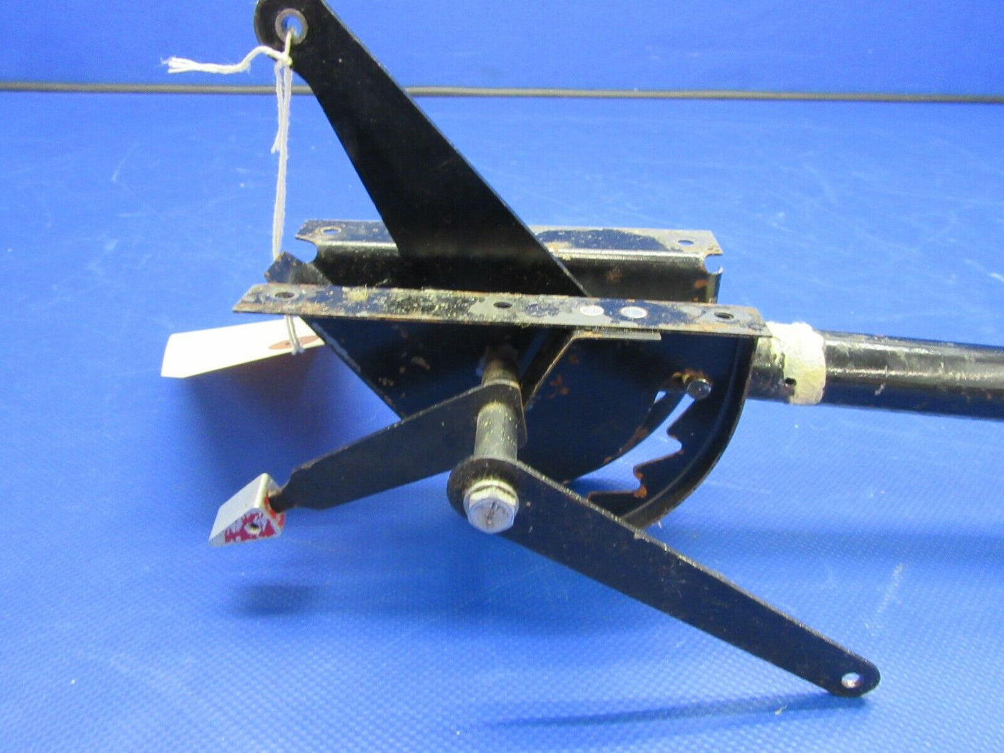 Piper 28R-180 Flap Control Lever & Emergency Gear Extender 67582-000 (0621-603)