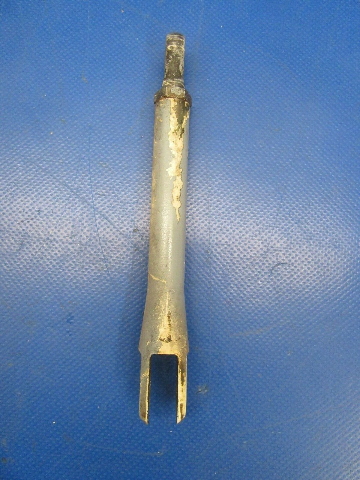 Cessna 310 310R Adjusting Fork P/N 0842122-6 (0319-34)
