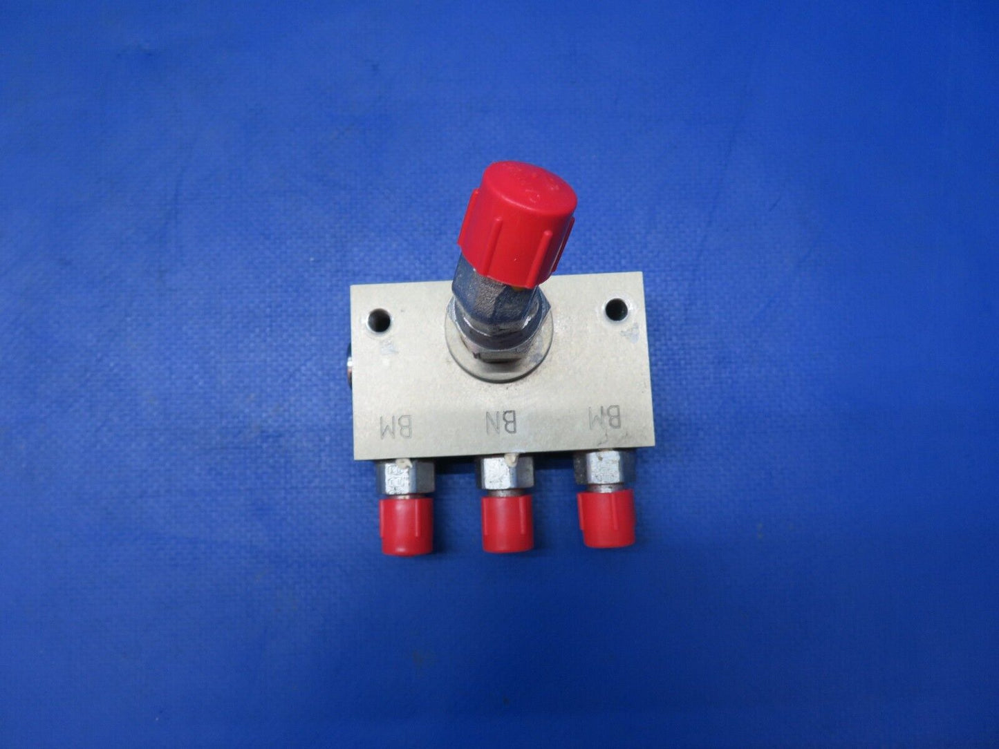 Diamond DA-42 Hydraulic Fluid Distributor Block P/N X11-0008 (0623-108)